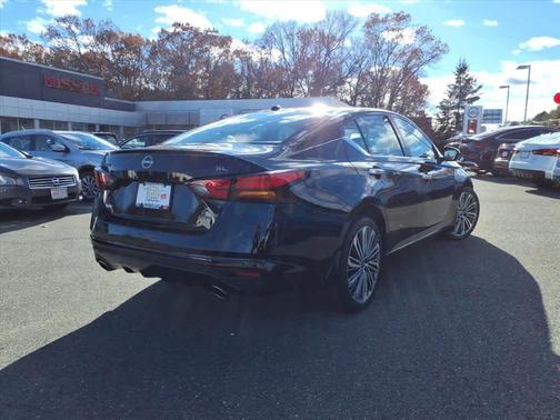 2024 Nissan Altima 2.5 SL