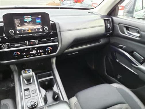 2022 Nissan Pathfinder S 4WD