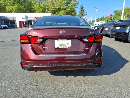 Garnet Pearl Metallic 2023 Nissan Altima 2.5 SV