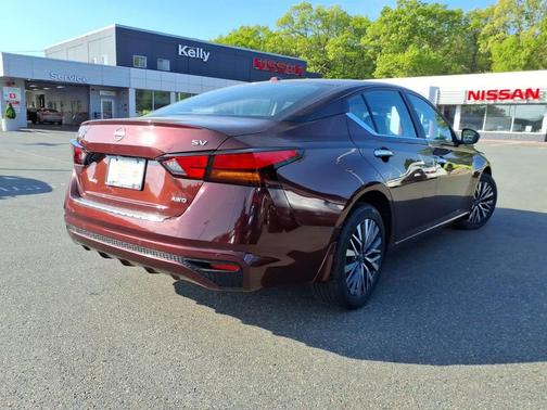 Garnet Pearl Metallic 2023 Nissan Altima 2.5 SV