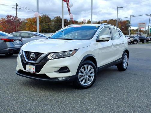 2022 Nissan Rogue Sport SV