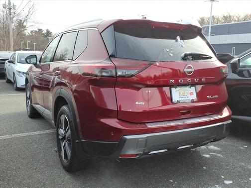2024 Nissan Rogue SL