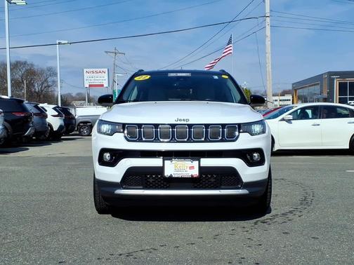 Bright White Clearcoat 2022 Jeep Compass Limited