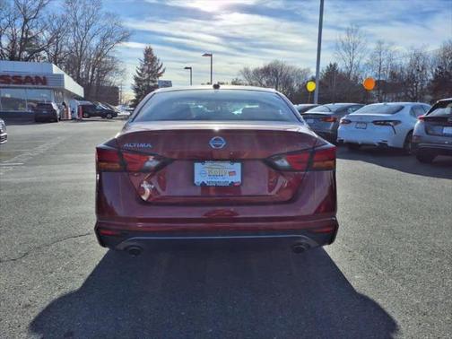 2020 Nissan Altima SR FWD