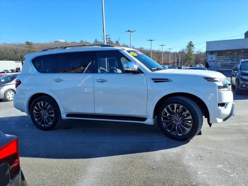 2023 Nissan Armada Platinum 4WD
