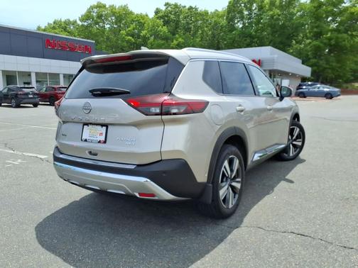 Champagne Silver Metallic 2023 Nissan Rogue Platinum