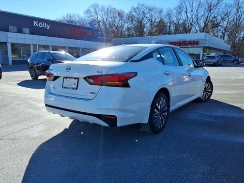 2023 Nissan Altima 2.5 SV