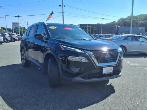 2022 Nissan Rogue SV