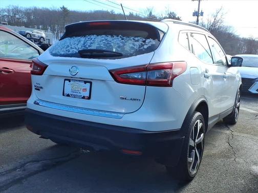 2022 Nissan Rogue Sport SL