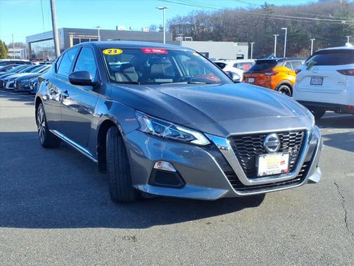 2022 Nissan Altima 2.5 SV