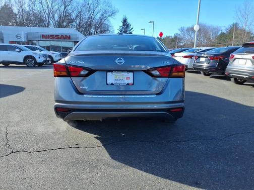 2022 Nissan Altima 2.5 SV