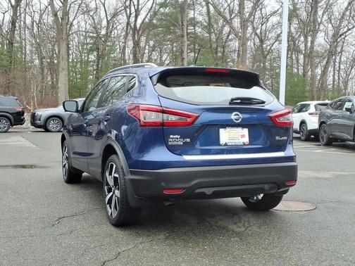 2022 Nissan Rogue Sport SL