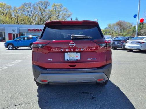 2022 Nissan Rogue SV