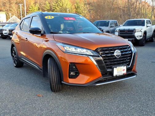 2024 Nissan Kicks SR