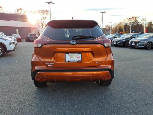2024 Nissan Kicks SR