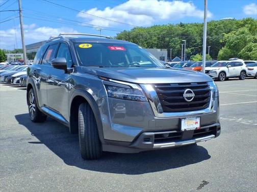 2024 Nissan Pathfinder Platinum 4WD