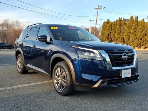 2025 Nissan Pathfinder SV 4WD