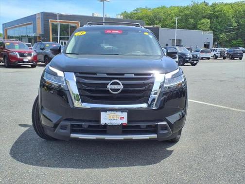 2023 Nissan Pathfinder Platinum 4WD