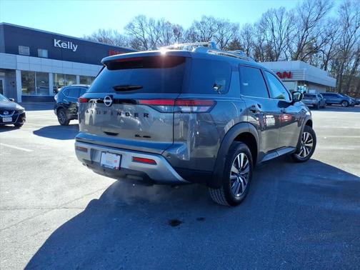 2024 Nissan Pathfinder SL 4WD