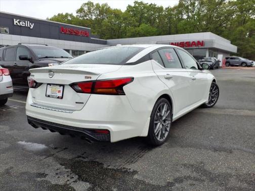 2023 Nissan Altima 2.0 SR