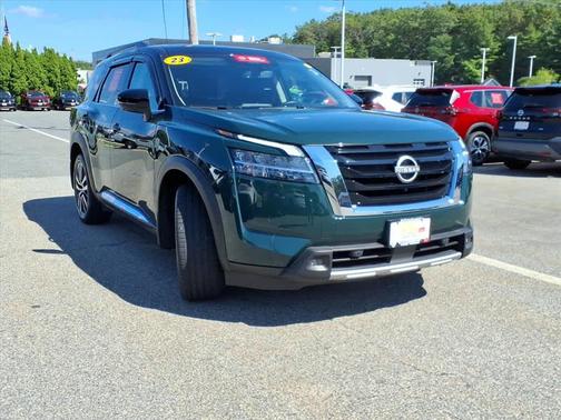 2023 Nissan Pathfinder Platinum 4WD