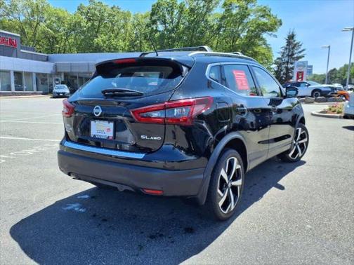2022 Nissan Rogue Sport SL