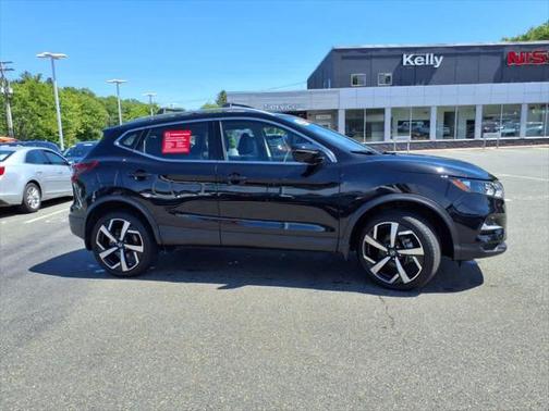 2022 Nissan Rogue Sport SL