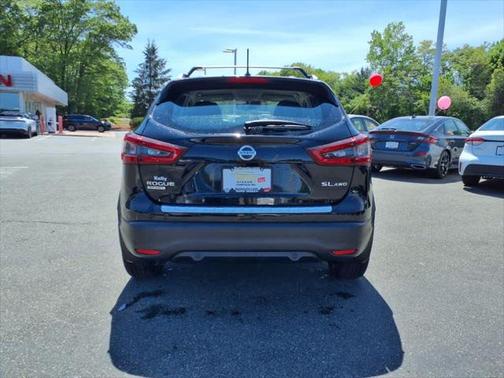2022 Nissan Rogue Sport SL