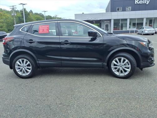 2022 Nissan Rogue Sport S