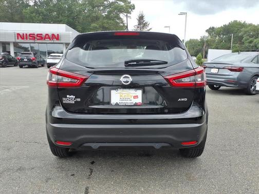 2022 Nissan Rogue Sport S