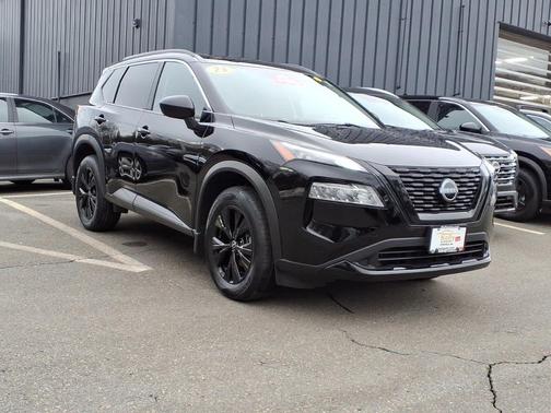 Super Black 2023 Nissan Rogue SV