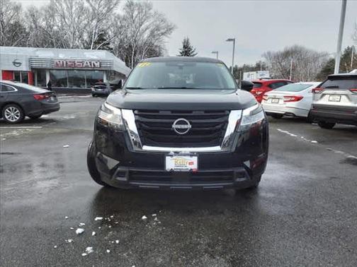 2022 Nissan Pathfinder S 4WD