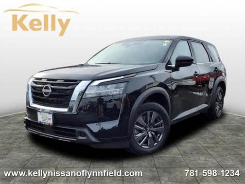 2022 Nissan Pathfinder S 4WD