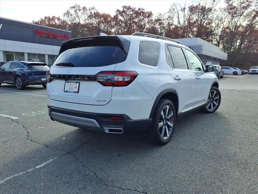 2023 Honda Pilot AWD Elite