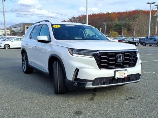 2023 Honda Pilot AWD Elite