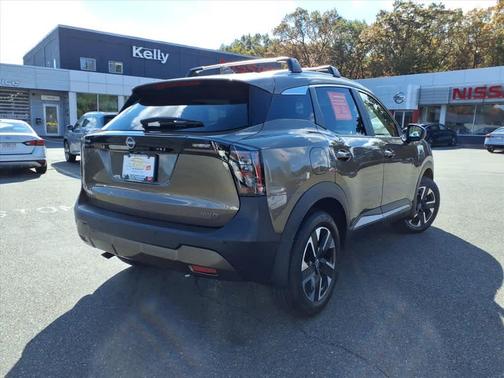 2025 Nissan Kicks SV