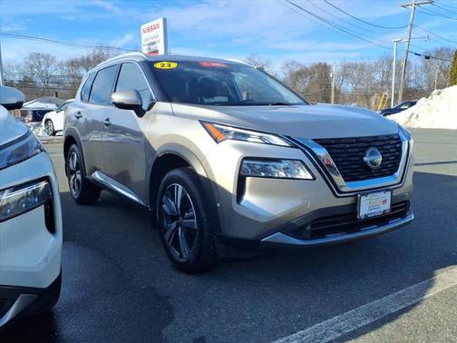 2023 Nissan Rogue SL