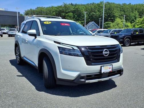 2024 Nissan Pathfinder Platinum 4WD