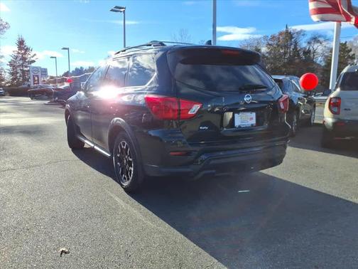 2019 Nissan Pathfinder SL