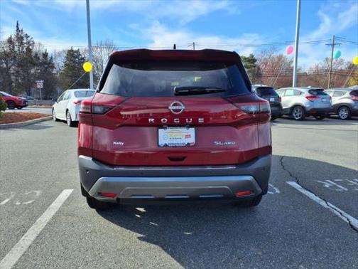 2022 Nissan Rogue SL