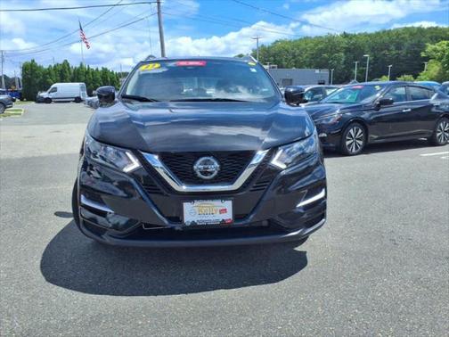 2022 Nissan Rogue Sport SL