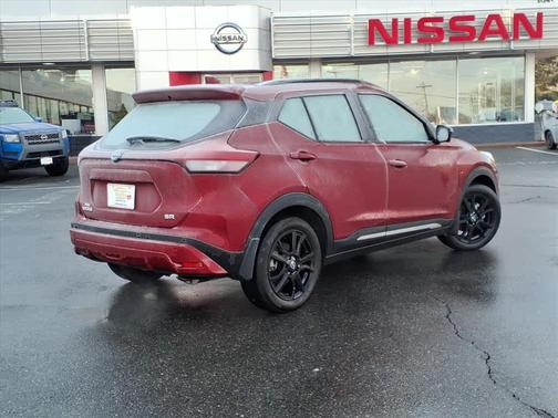 2024 Nissan Kicks SR