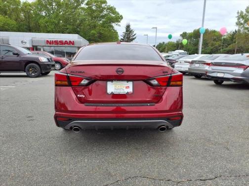 2022 Nissan Altima SR Intelligent AWD