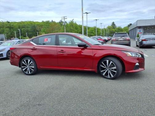 2022 Nissan Altima SR Intelligent AWD