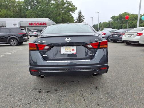 2022 Nissan Altima 2.5 SV