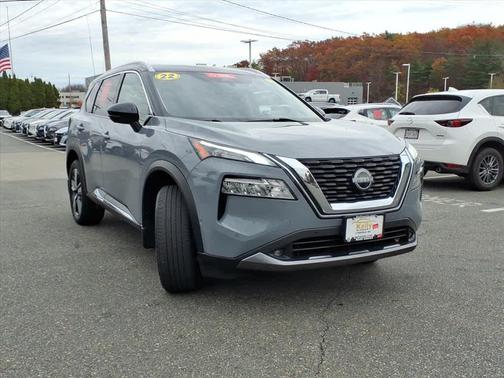 2022 Nissan Rogue SL