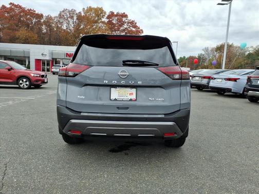 2022 Nissan Rogue SL