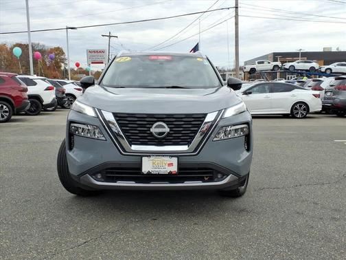 2022 Nissan Rogue SL