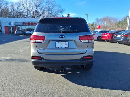 2018 Kia Sorento LX