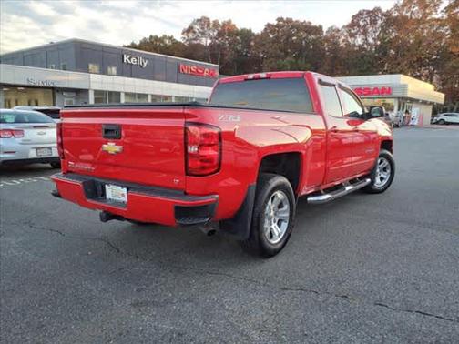 RED 2016 Chevrolet Silverado 1500 2LT